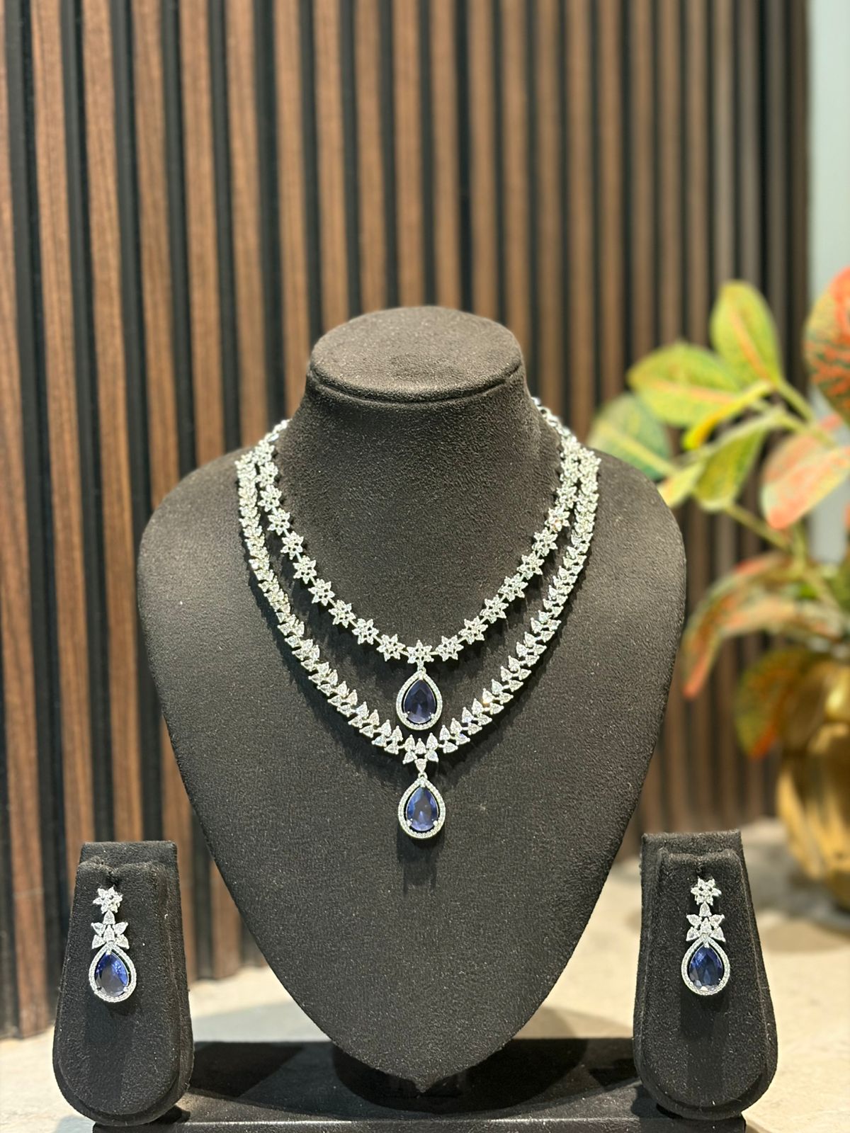 Midnight Royale Necklace Set