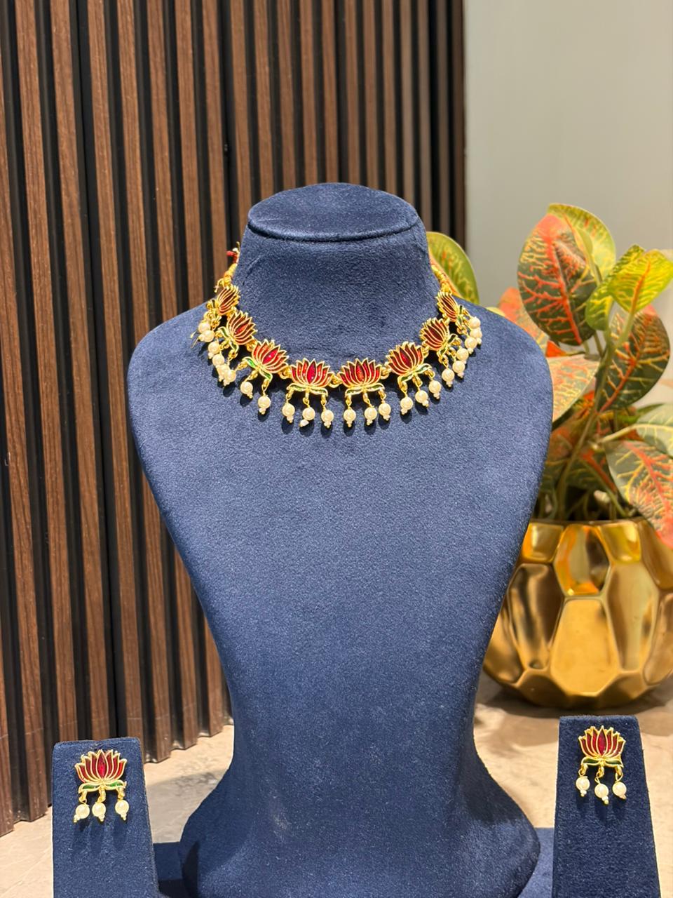 Padma Pearl Set